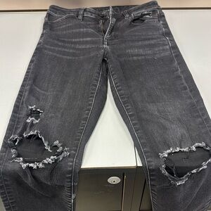 American Eagle super hi rise jegging ripped black size 6 short